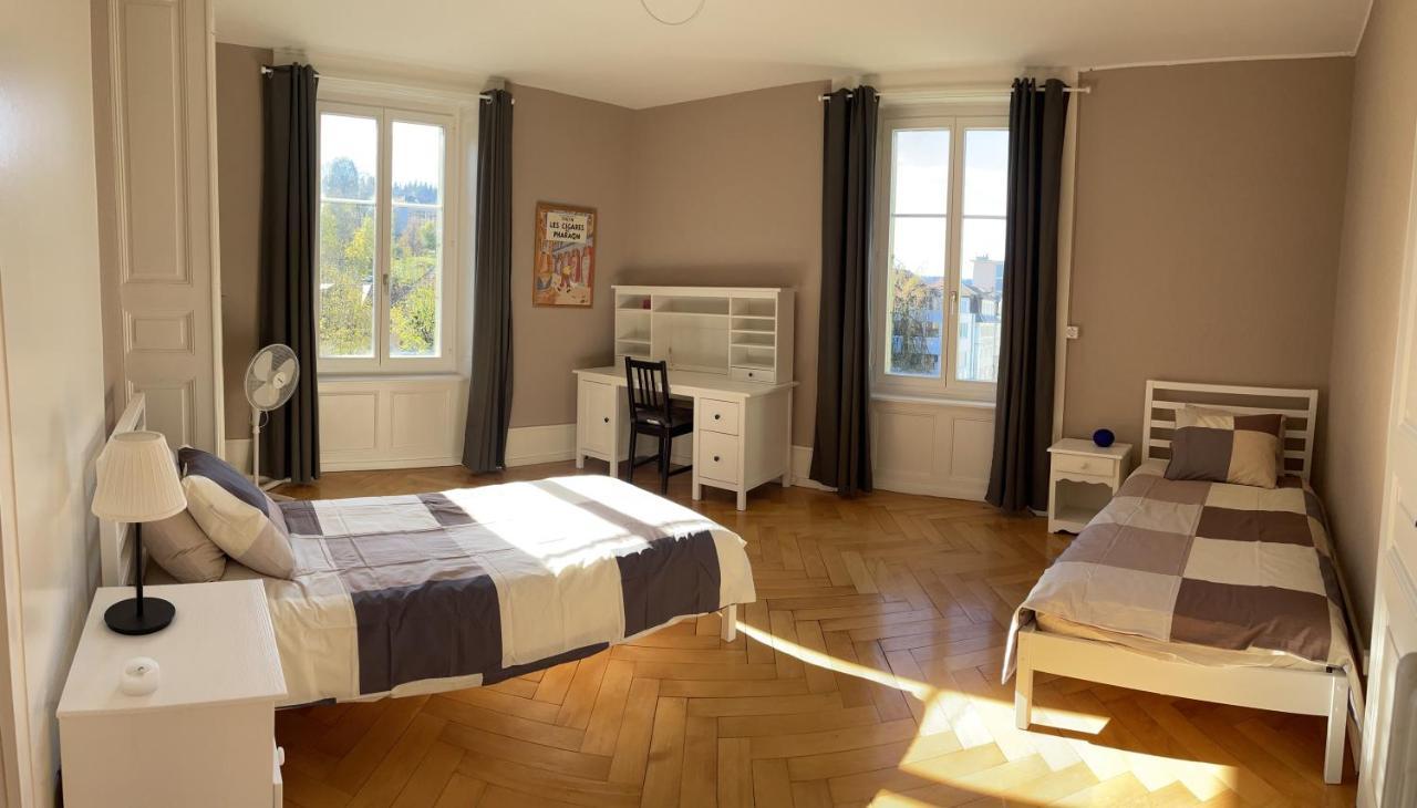 Le Locle : Bel Appartement Chaleureux Esterno foto