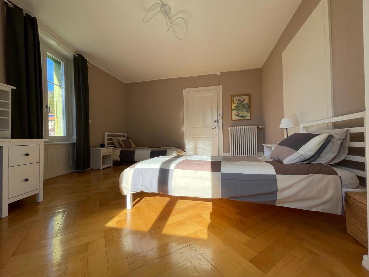 Le Locle : Bel Appartement Chaleureux Esterno foto